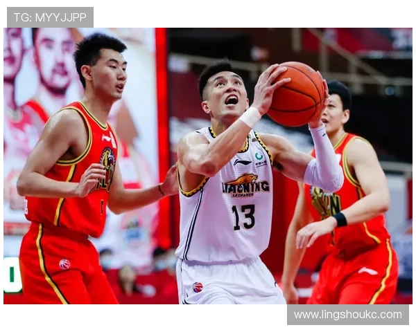 奥彭达展示多面攻击能力，带领球队状态回暖，迎来关键胜利